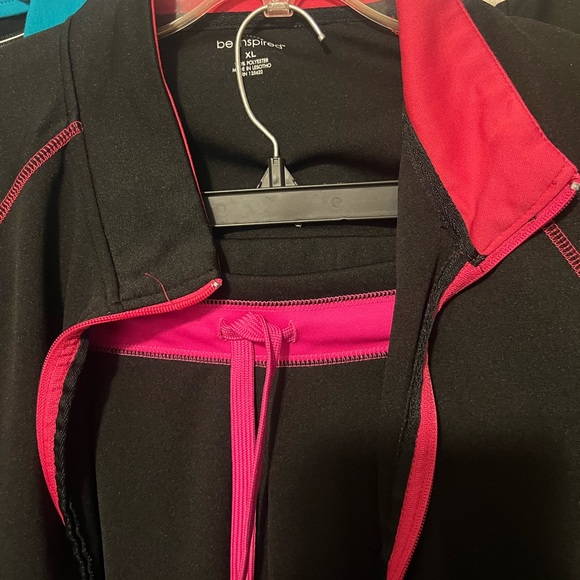 Women's Track Suits set of 3 - Picture 3 of 7